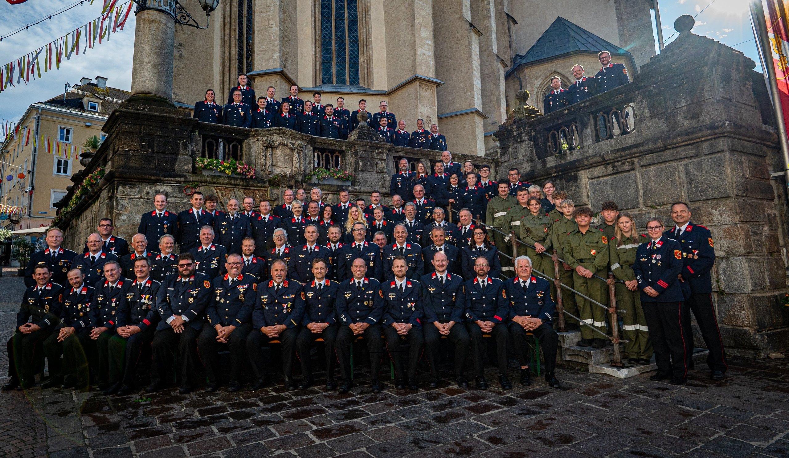 Mannschaft der Hauptfeuerwache Villach im Jubilaeumsjahr 2025